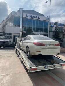 Genç Oto Kurtarma Çekici Yol Yardım